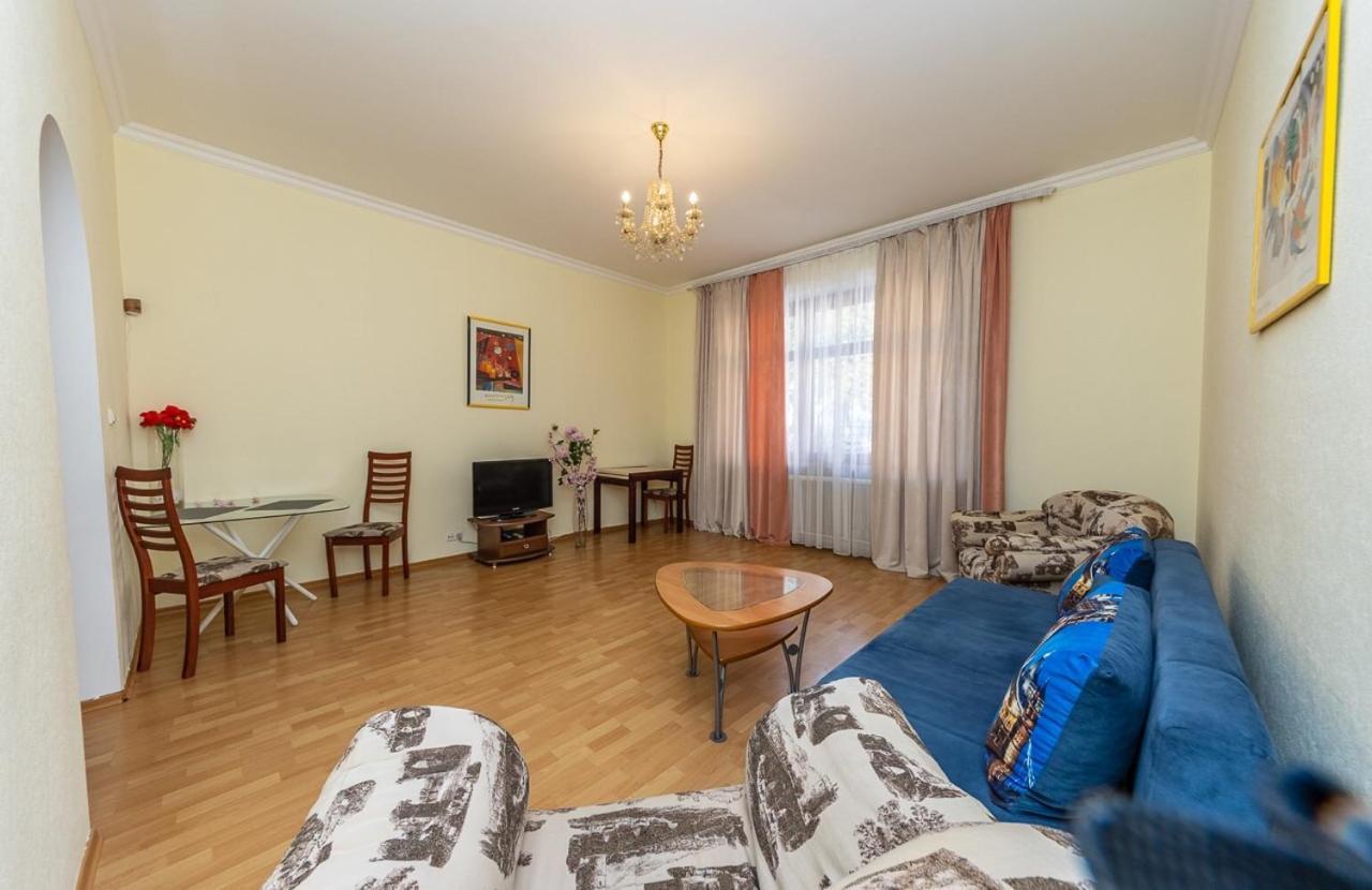Alex Apartments Near Independence Square - Kiev Kültér fotó