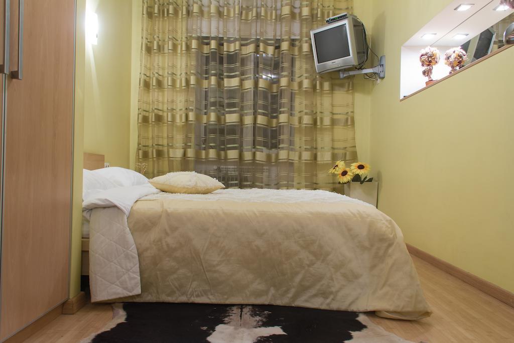 Alex Apartments Near Independence Square - Kiev Szoba fotó